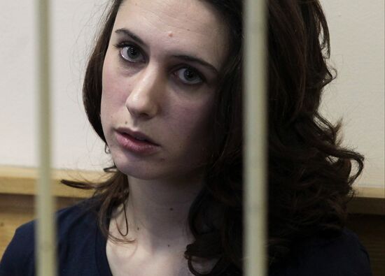 Court holds hearing over Greenpeace activitsts case