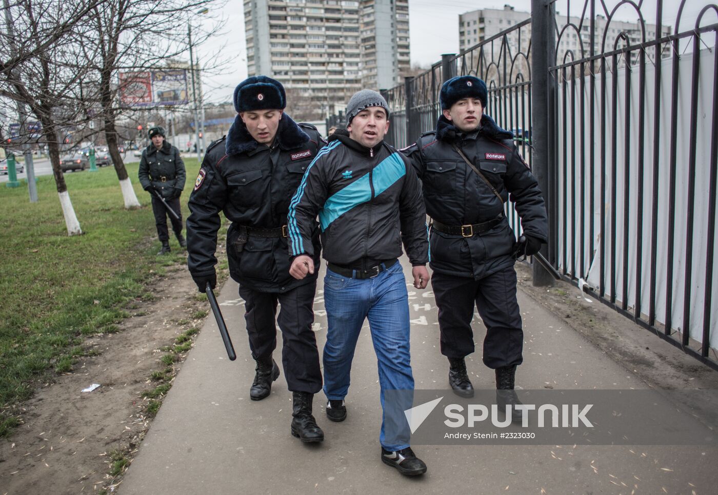 Police conduct immigration checks at Moscow shopping center in Lublino