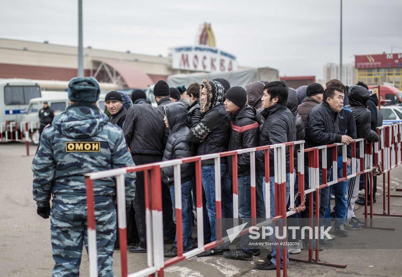 Police conduct immigration checks at Moscow shopping center in Lublino