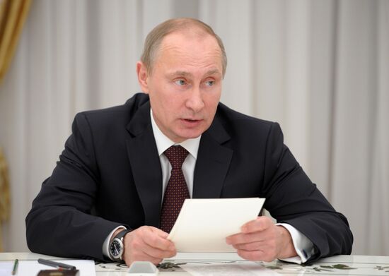 Vladimir Putin meets with leaders of non-parliamentary parties