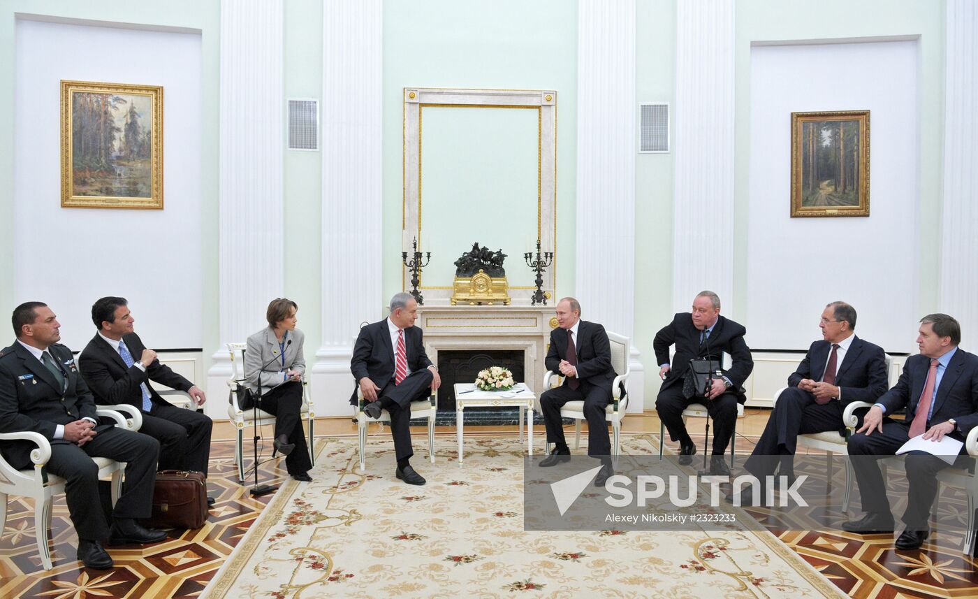 Vladimir Putin meets with Benjamin Netanyahu