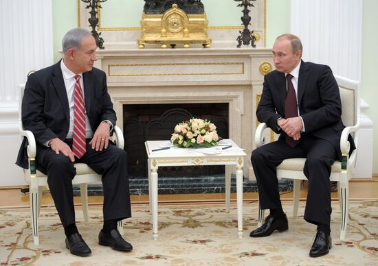 Vladimir Putin meets with Benjamin Netanyahu