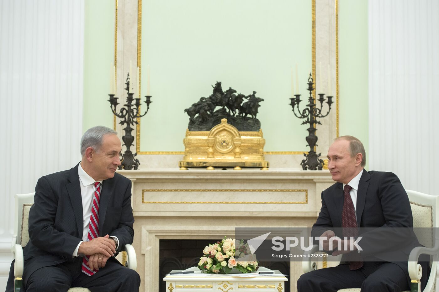 Vladimir Putin meets with Benjamin Netanyahu
