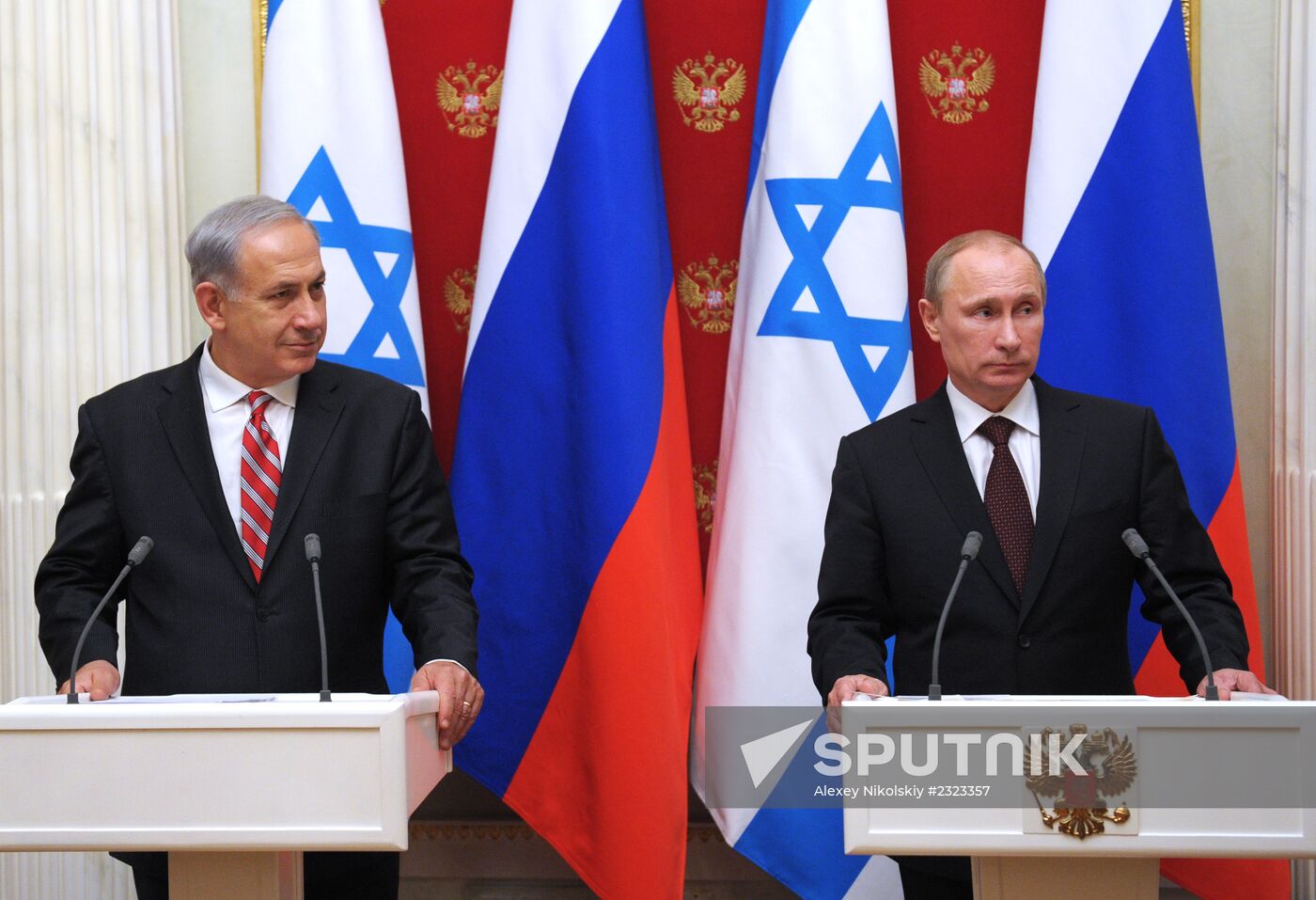 Vladimir Putin meets with Benjamin Netanyahu