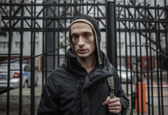 Artist Pyotr Pavlensky summoned to Moscow for questioning