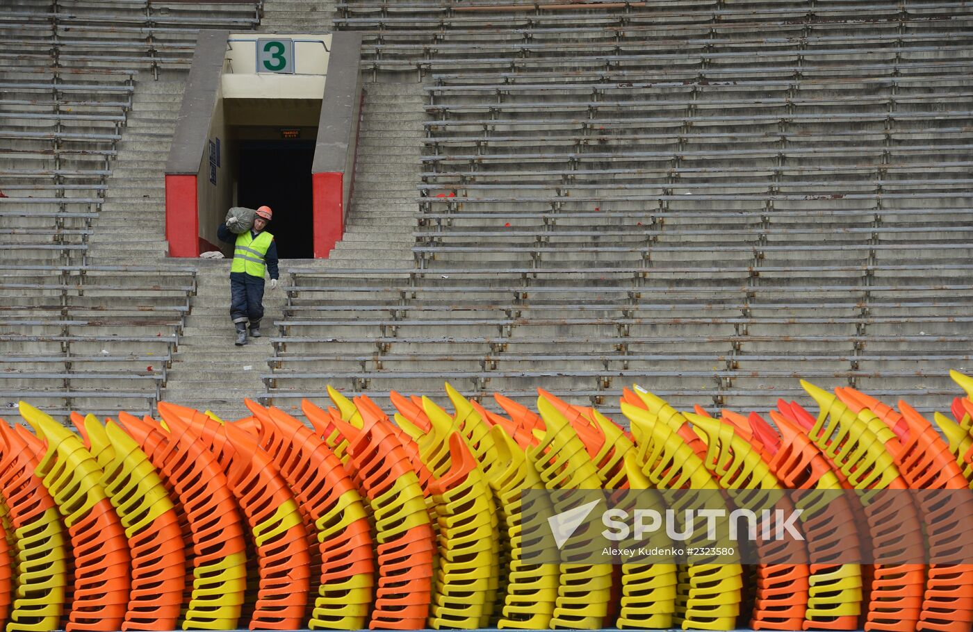 Renovation of Luzhniki stadium for 2018 football World Cup