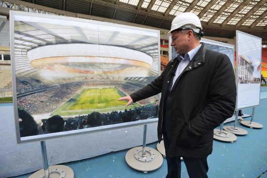Renovation of Luzhniki stadium for 2018 football World Cup