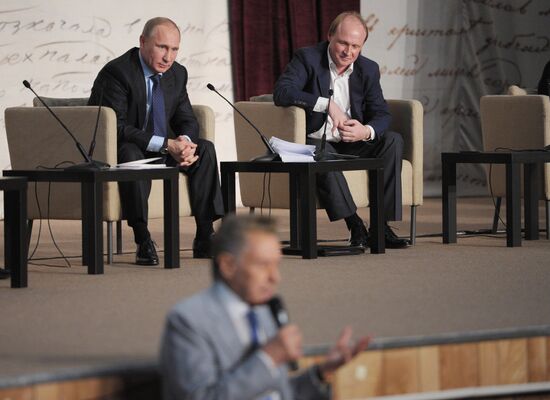 Vladimir Putin attends Russian Literary Assembly meeting