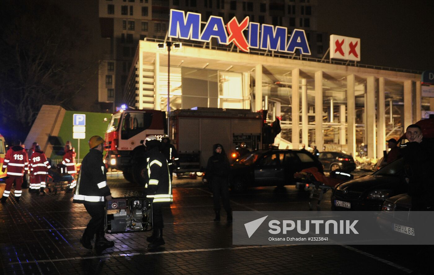 Riga supermarket roof collapse