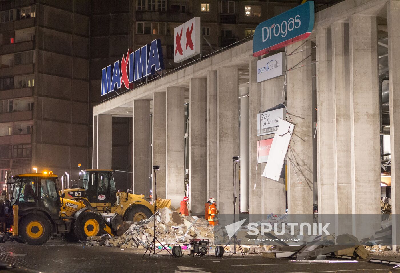 Riga supermarket roof collapse