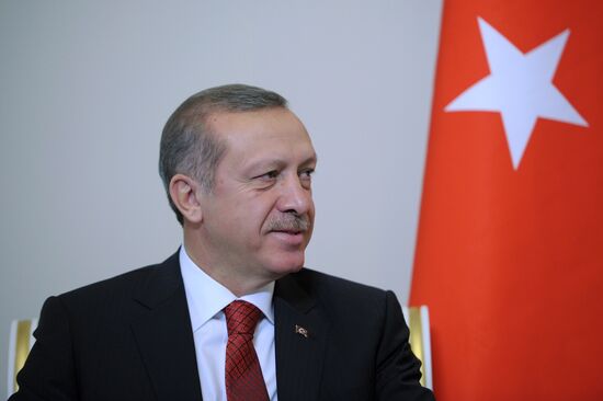 Vladimir Putin meets with Recep Tayyip Erdogan