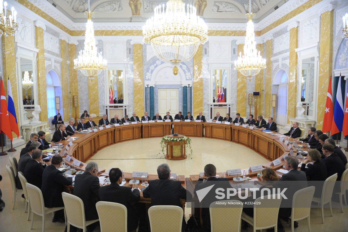 Vladimir Putin meets with Recep Tayyip Erdogan