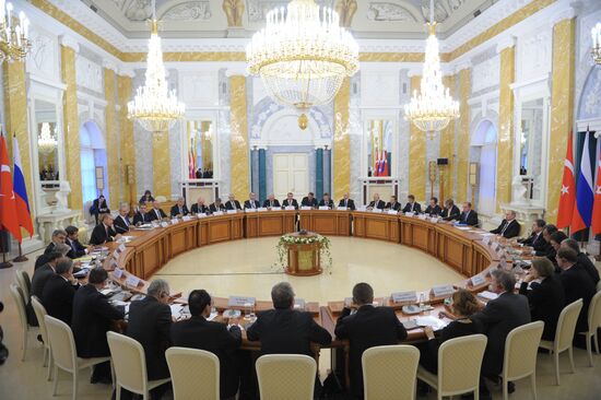 Vladimir Putin meets with Recep Tayyip Erdogan
