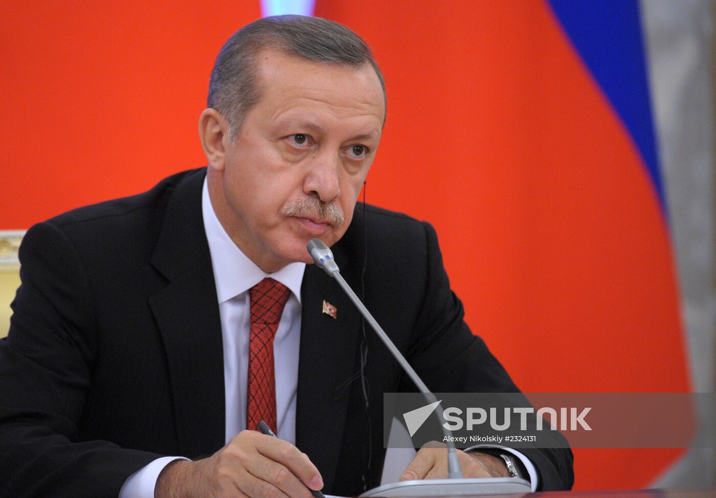 Vladimir Putin meets with Recep Tayyip Erdogan
