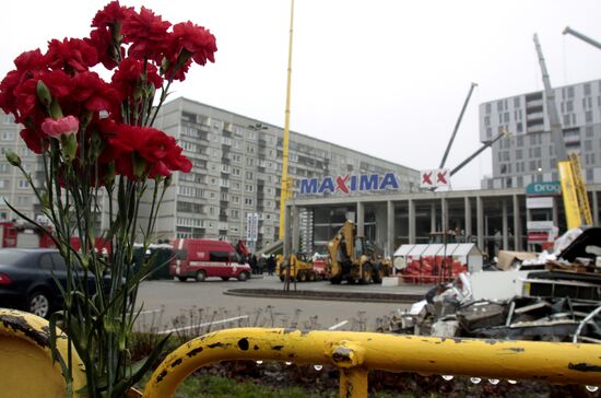 Riga supermarket foor collapse
