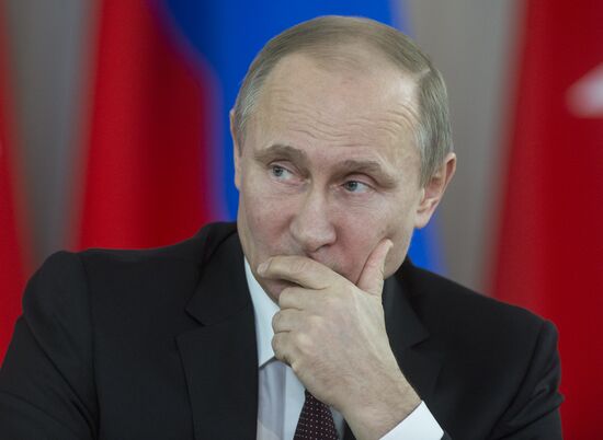 Vladimir Putin meets with Recep Tayyip Erdogan