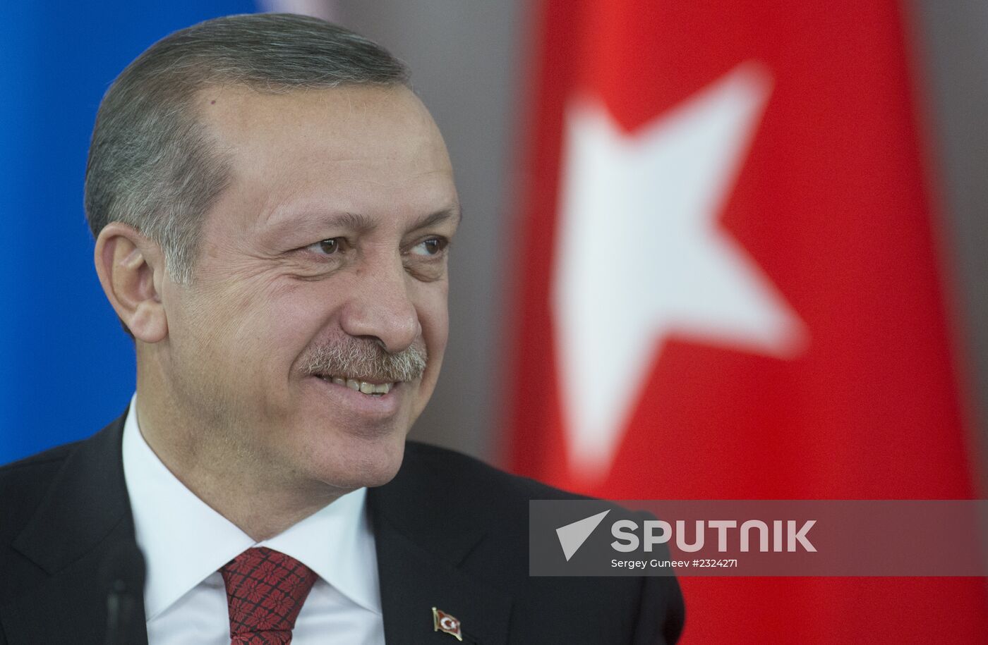 Vladimir Putin meets with Recep Tayyip Erdogan