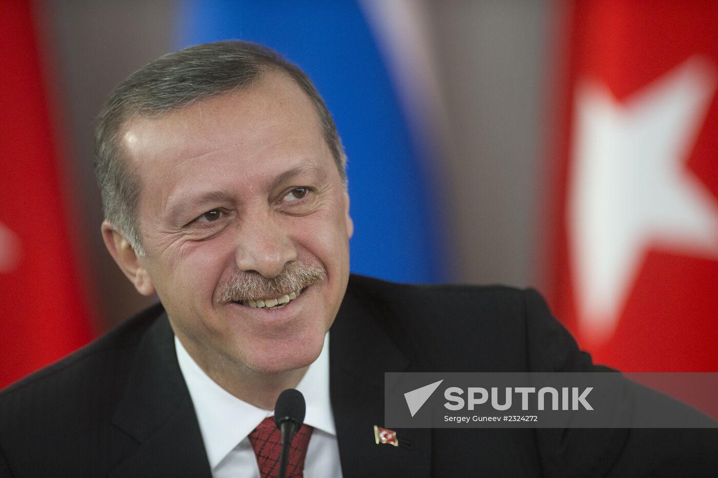 Vladimir Putin meets with Recep Tayyip Erdogan