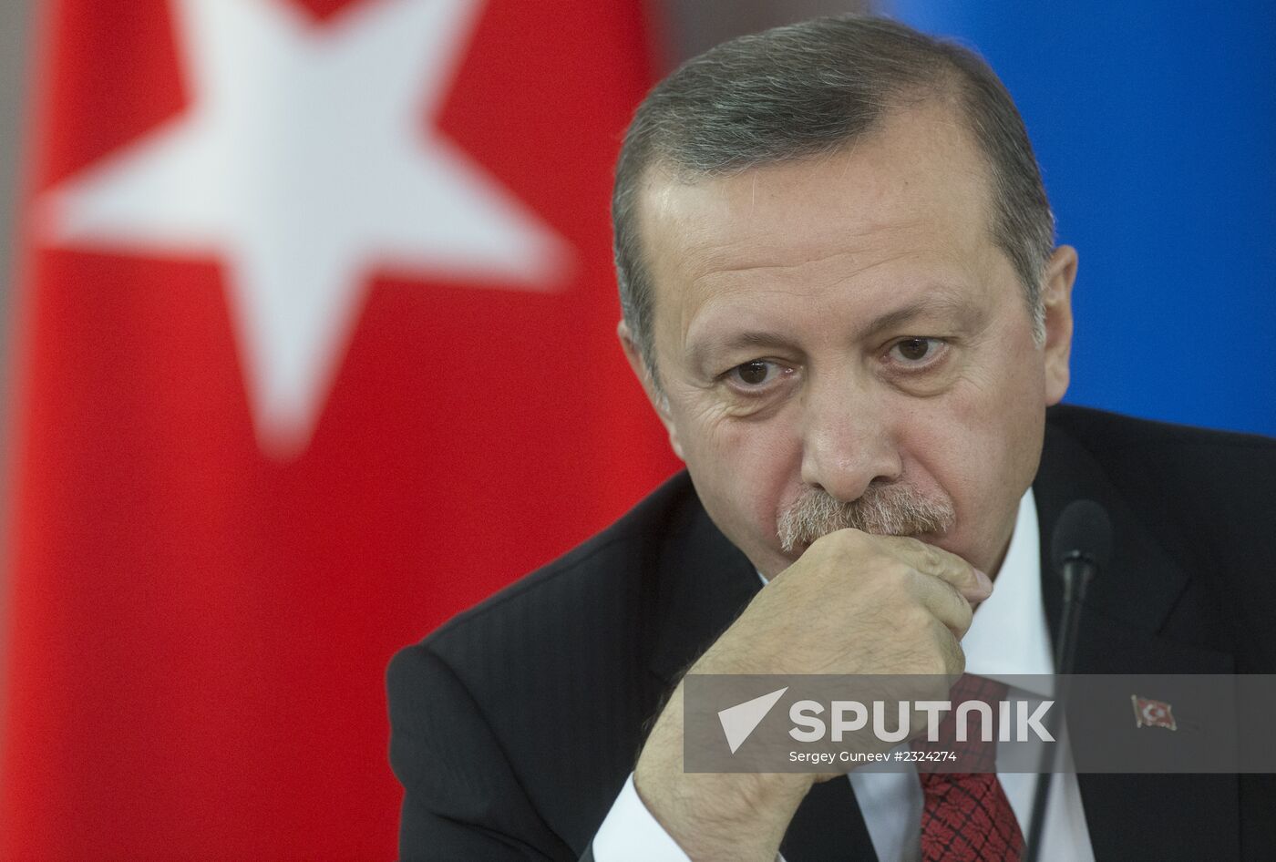 Vladimir Putin meets with Recep Tayyip Erdogan