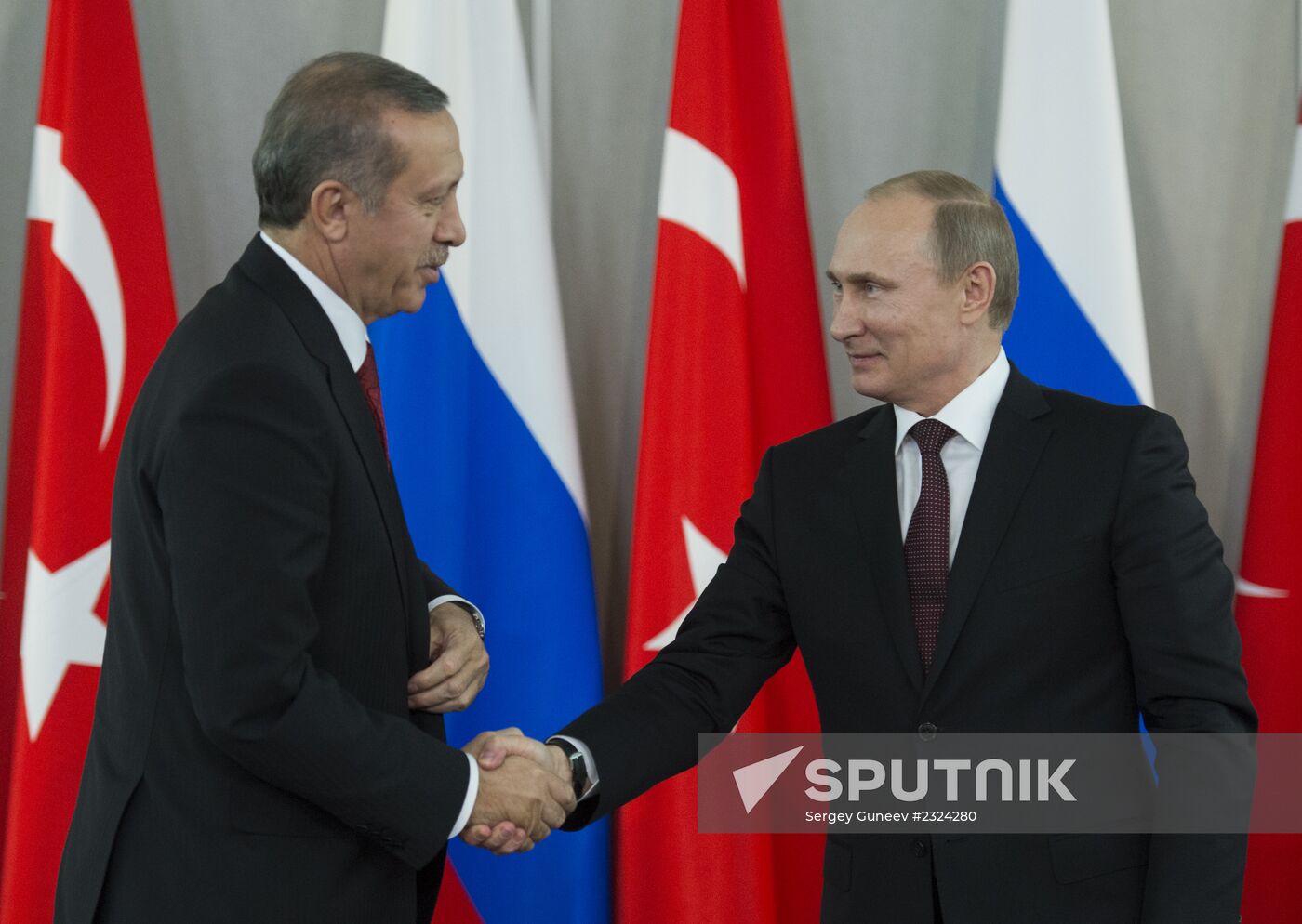 Vladimir Putin meets with Recep Tayyip Erdogan