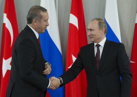 Vladimir Putin meets with Recep Tayyip Erdogan
