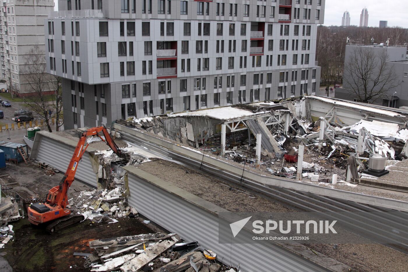 3rd section of supermarket roof collapses in Riga