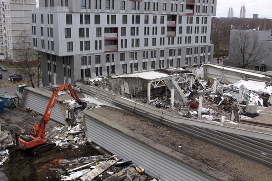 3rd section of supermarket roof collapses in Riga