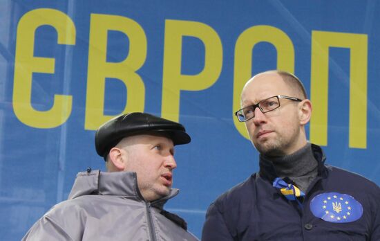 For a European Ukraine rally in Kiev