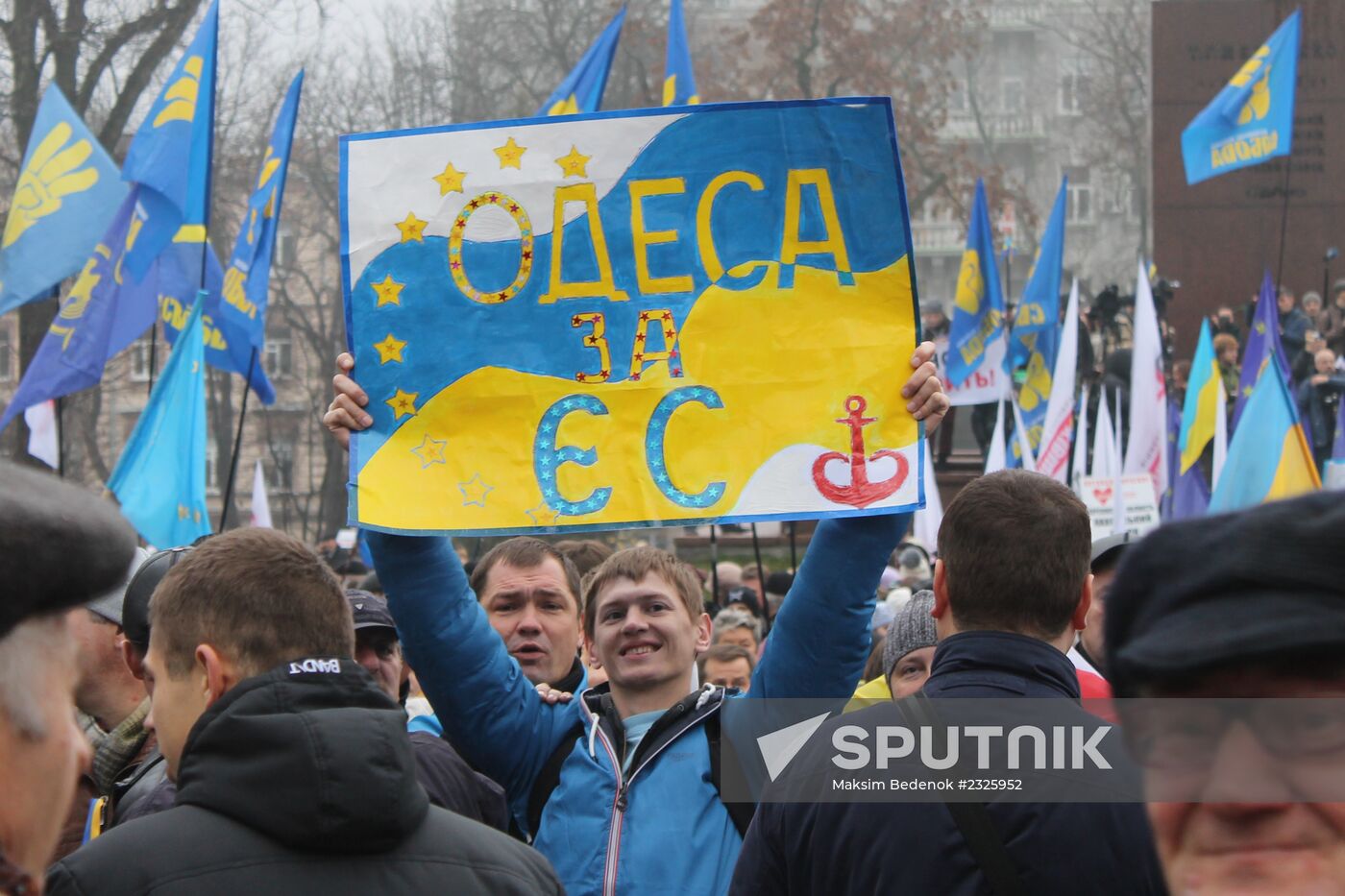 "For a European Ukraine" rally in Kiev