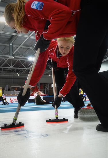 European Curling Championships. Day Three