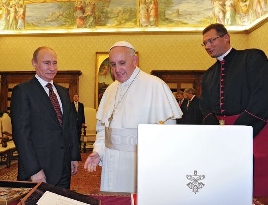 Vladimir Putin visits Vatican