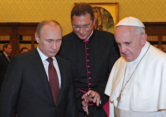 Vladimir Putin visits Vatican