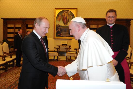 Vladimir Putin visits Vatican