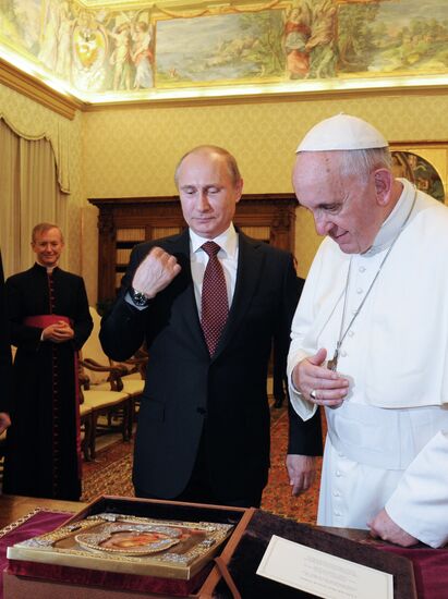 Vladimir Putin visits Vatican