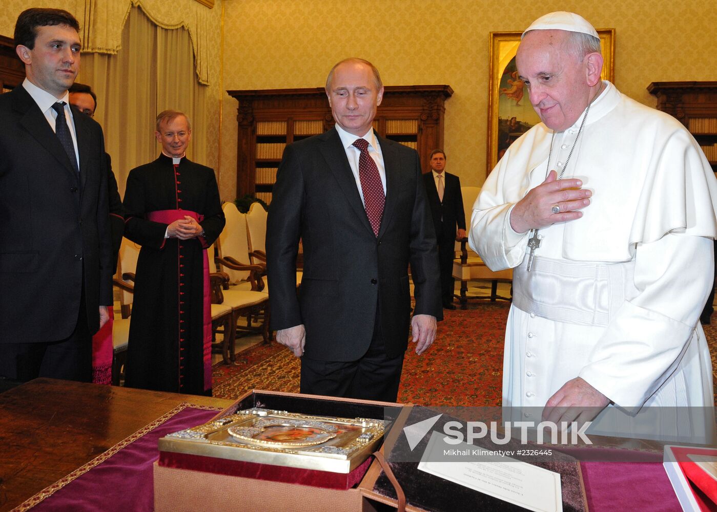 Vladimir Putin visits Vatican