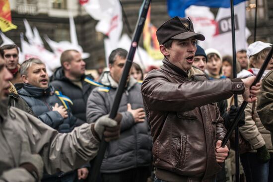 Riots in Ukraine after government refusal to join EU