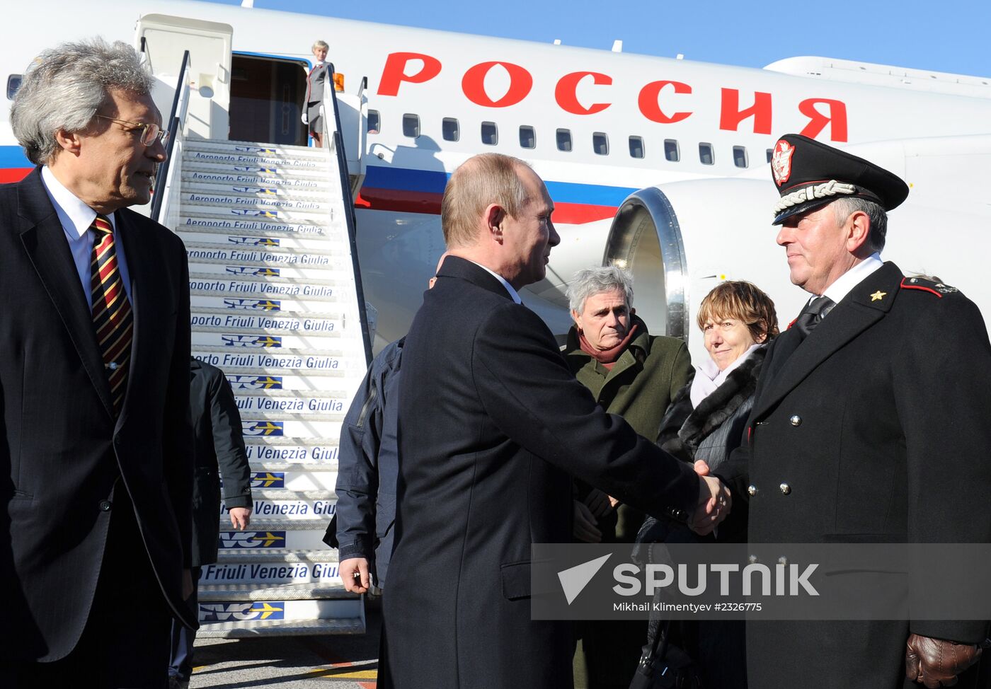 Vladimir Putin visits Italy