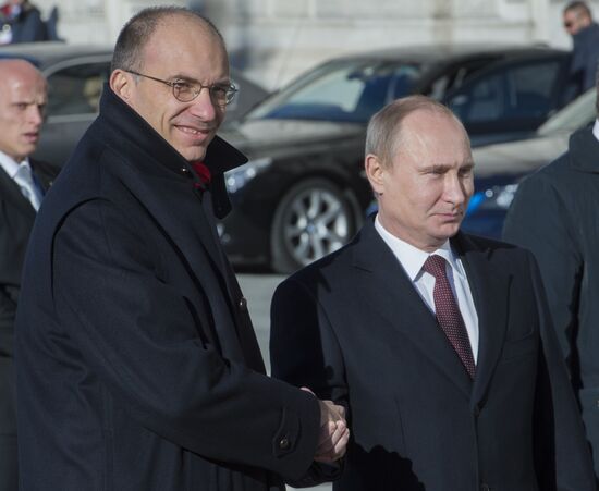 Vladimir Putin visits Italy