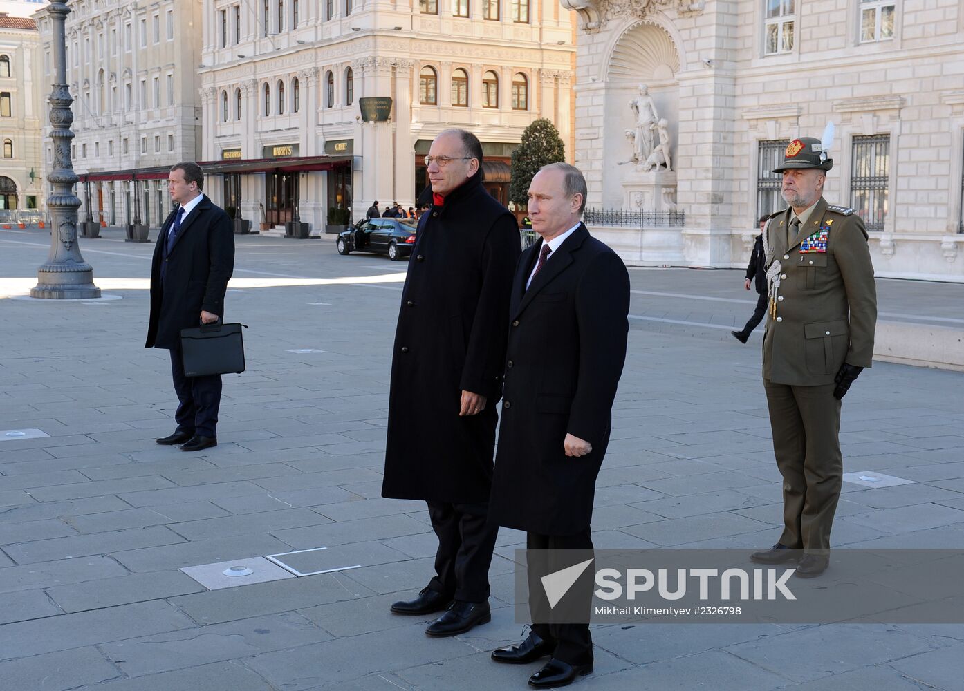 Vladimir Putin visits Italy