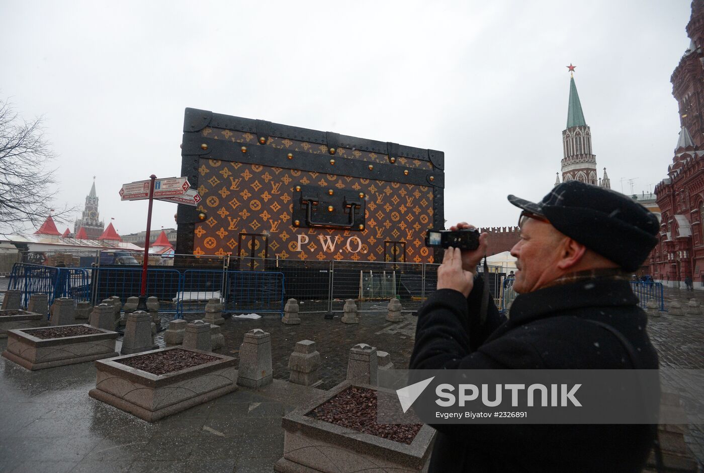 Louis Vuitton bag on Moscow's Red Square