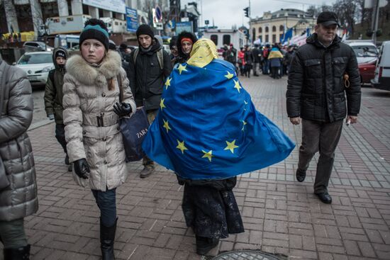 Riots in Ukraine after government refusal to join EU