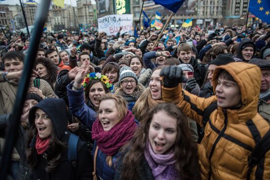 Riots in Ukraine after government refusal to join EU