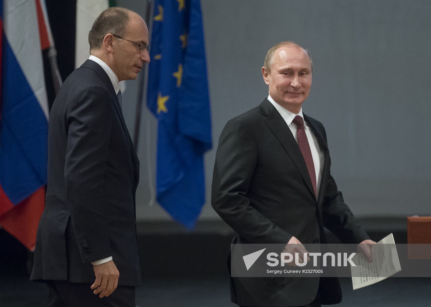 Vladimir Putin visits Italy