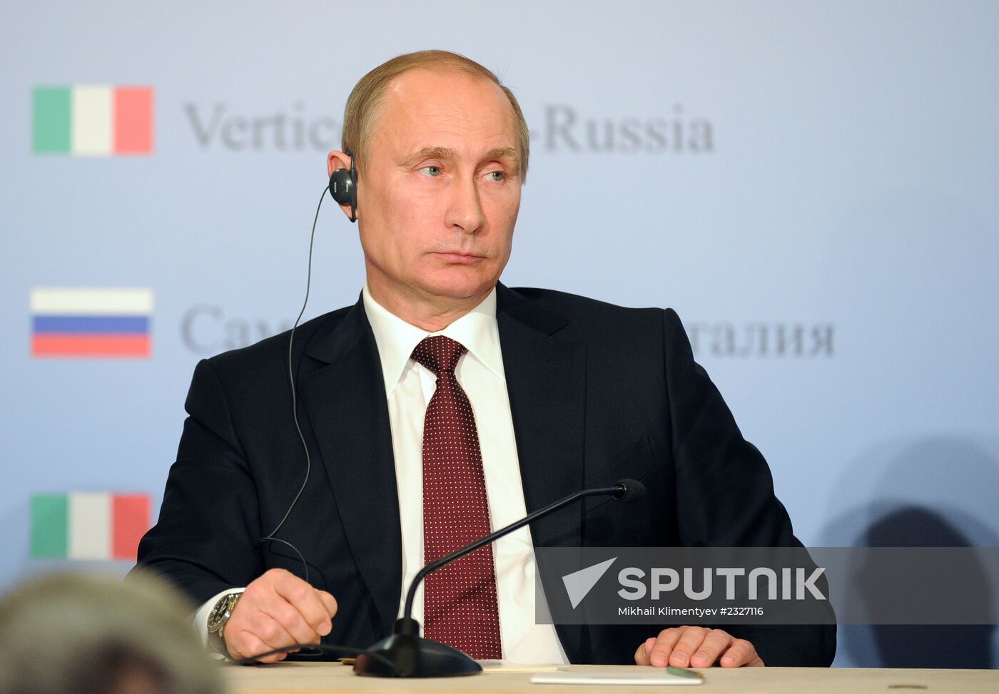 Vladimir Putin visits Italy