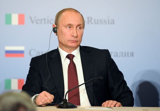Vladimir Putin visits Italy