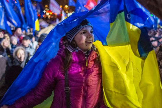 Riots in Ukraine after government refusal to join EU