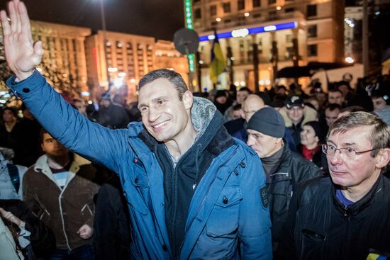 Riots in Ukraine after government refusal to join EU