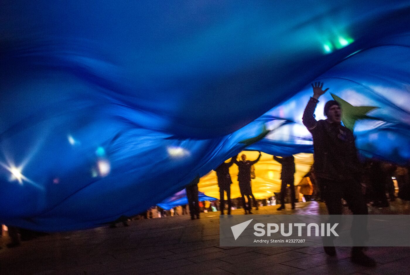 Riots in Ukraine after government refusal to join EU