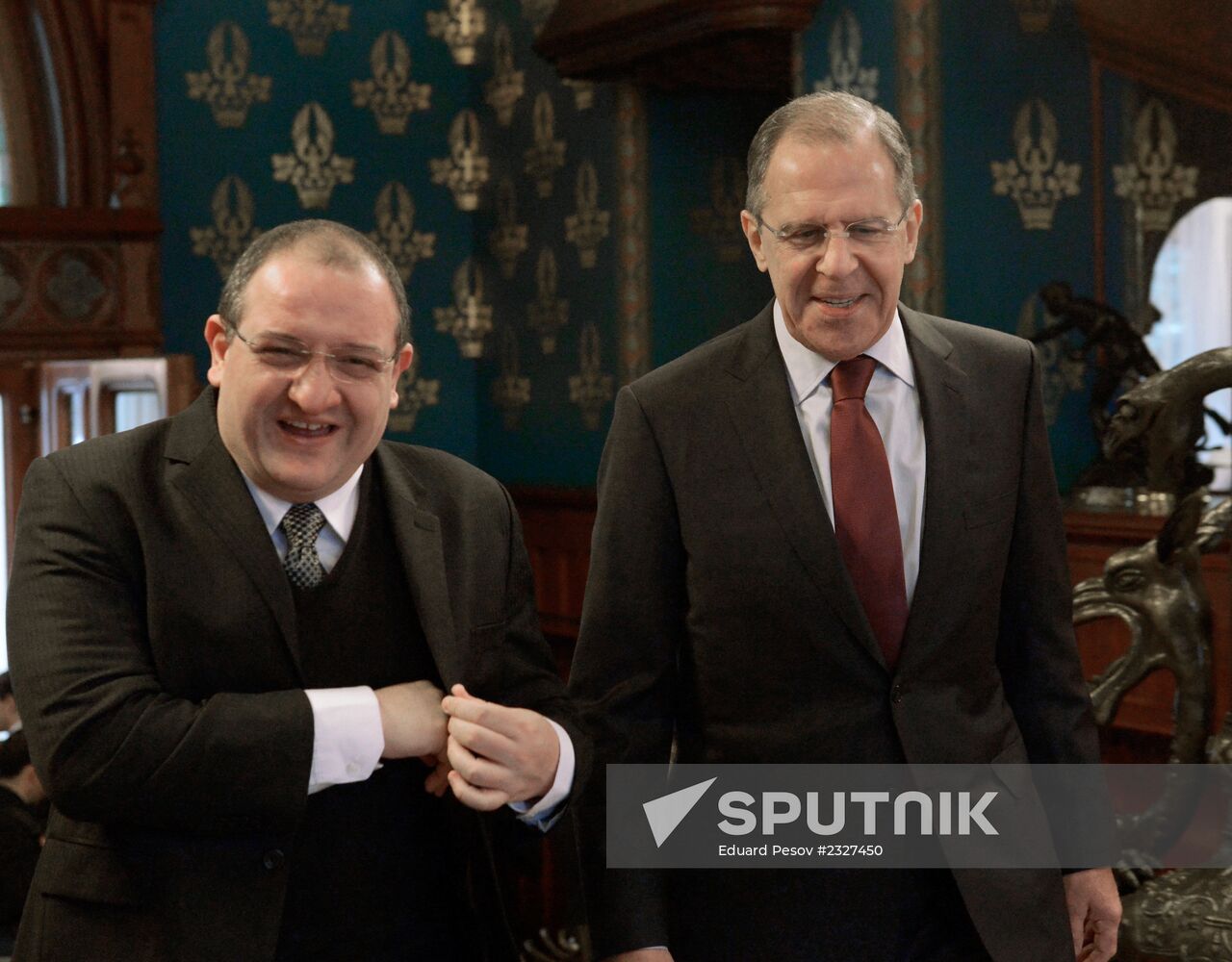 Sergey Lavrov and Fernando Carrera meet in Moscow