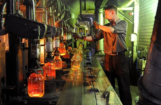 Glass casting factory in Chelyabinsk